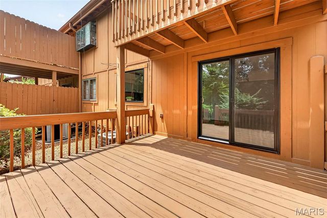 2074 Duclair Parkway, St Charles, MO 63304