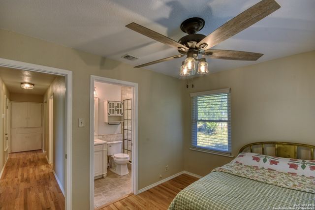 255 Gilbert Lane, San Antonio, TX 78213