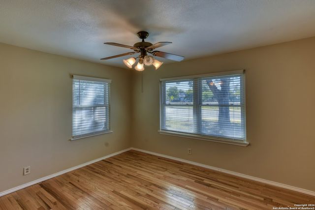 255 Gilbert Lane, San Antonio, TX 78213