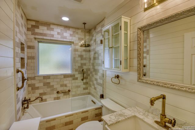 255 Gilbert Lane, San Antonio, TX 78213