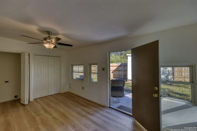 255 Gilbert Lane, San Antonio, TX 78213
