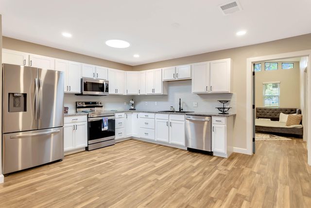 982 Waco Boulevard SE, Palm Bay, FL 32909