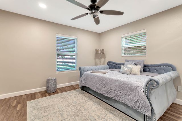 982 Waco Boulevard SE, Palm Bay, FL 32909