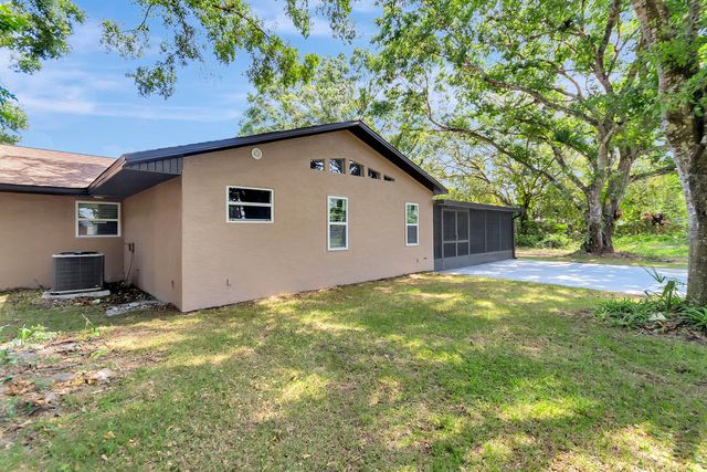 982 Waco Boulevard SE, Palm Bay, FL 32909