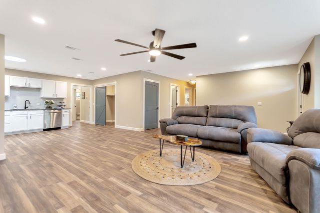 982 Waco Boulevard SE, Palm Bay, FL 32909