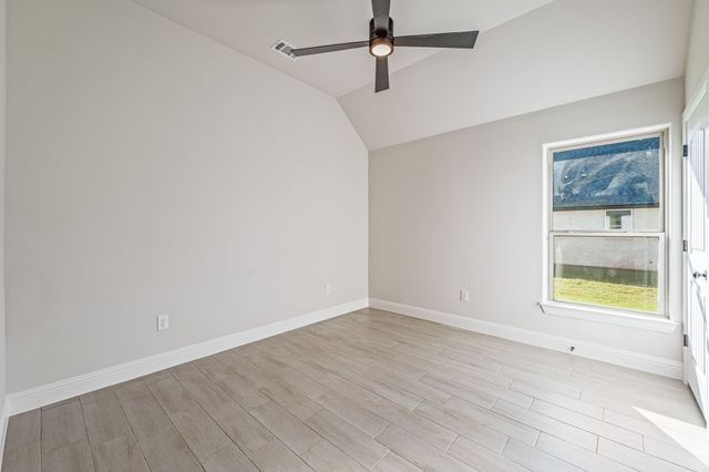 2160 Middlewood Circle, Granbury, TX 76049