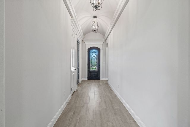 2160 Middlewood Circle, Granbury, TX 76049