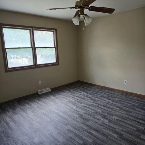 1558 W 99th Avenue, Crown Point, IN 46307