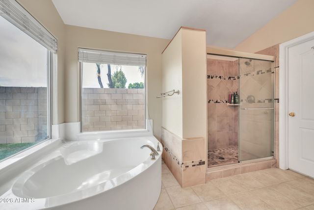 2343 E KEMPTON Road, Chandler, AZ 85225
