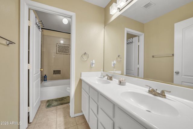 2343 E KEMPTON Road, Chandler, AZ 85225