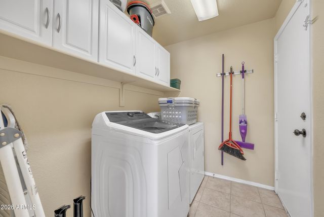 2343 E KEMPTON Road, Chandler, AZ 85225