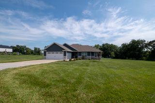 7850 E MT ZION CHURCH RD, Hallsville, MO 65255