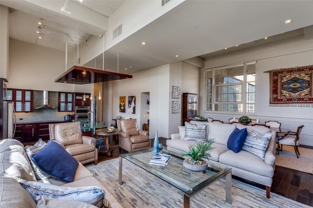 2600 W 7th Street 1717, Fort Worth, TX 76107