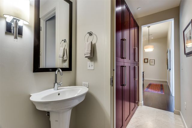 2600 W 7th Street 1717, Fort Worth, TX 76107