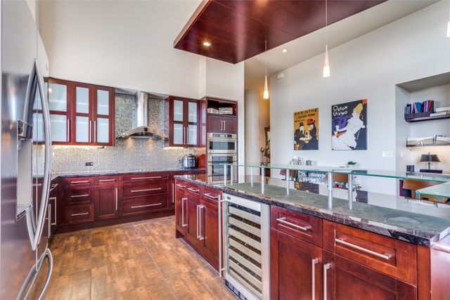 2600 W 7th Street 1717, Fort Worth, TX 76107