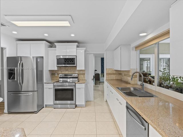 1113 N 46th Ter, Hollywood, FL 33021