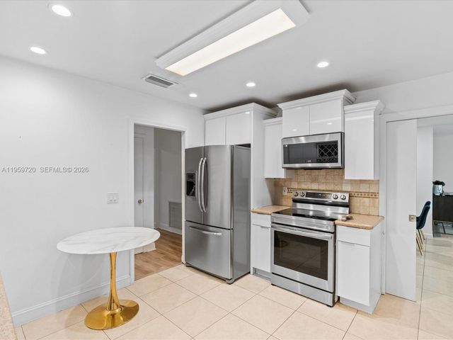 1113 N 46th Ter, Hollywood, FL 33021