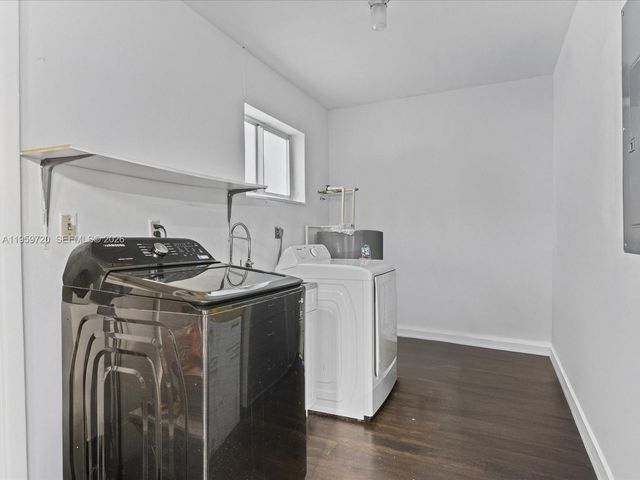 1113 N 46th Ter, Hollywood, FL 33021