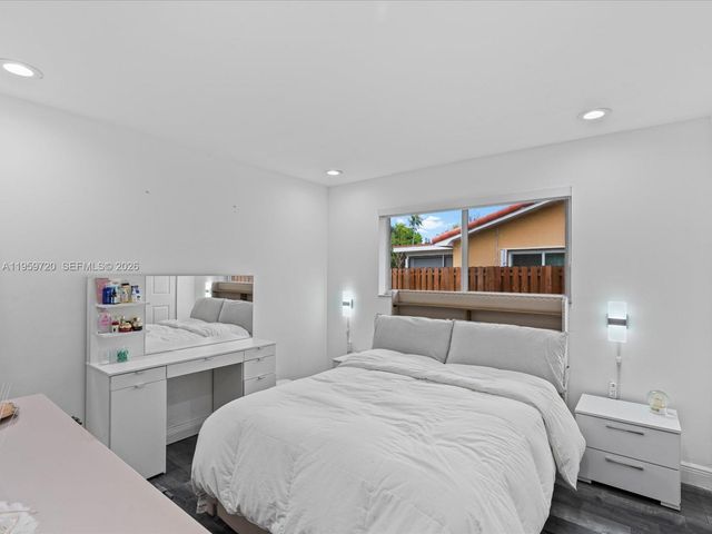 1113 N 46th Ter, Hollywood, FL 33021