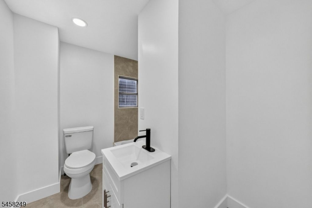 171 Edmund Ave, Paterson City, NJ 07502 — photo 4