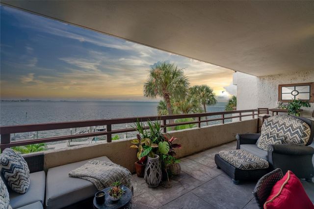 5700 MARINER STREET 304, Tampa, FL 33609