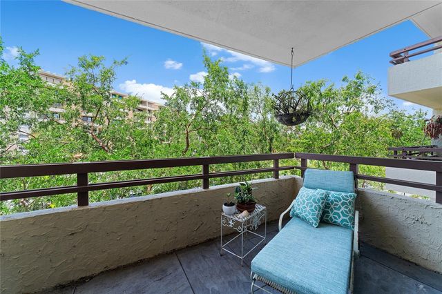 5700 MARINER STREET 304, Tampa, FL 33609