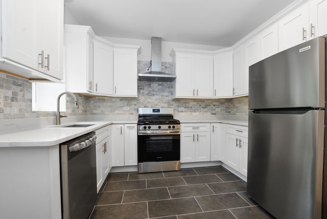 353 E 119th Place, Chicago, IL 60628