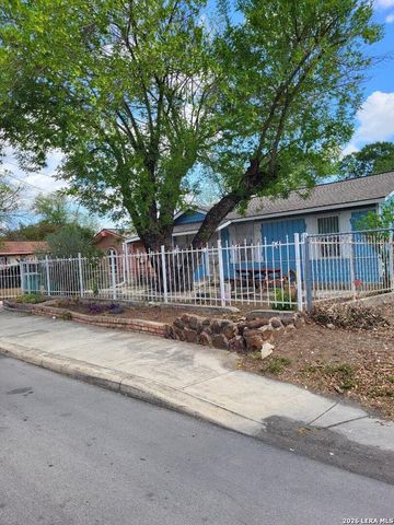 326 S San Joaquin AVE, San Antonio, TX 78237