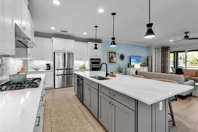 5649 LONG SHORE LOOP, Sarasota, FL 34238