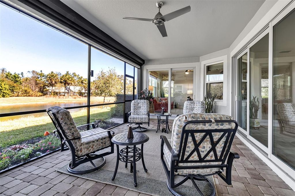 Image 28 of property listing at 5649 LONG SHORE LOOP, Sarasota, FL 34238