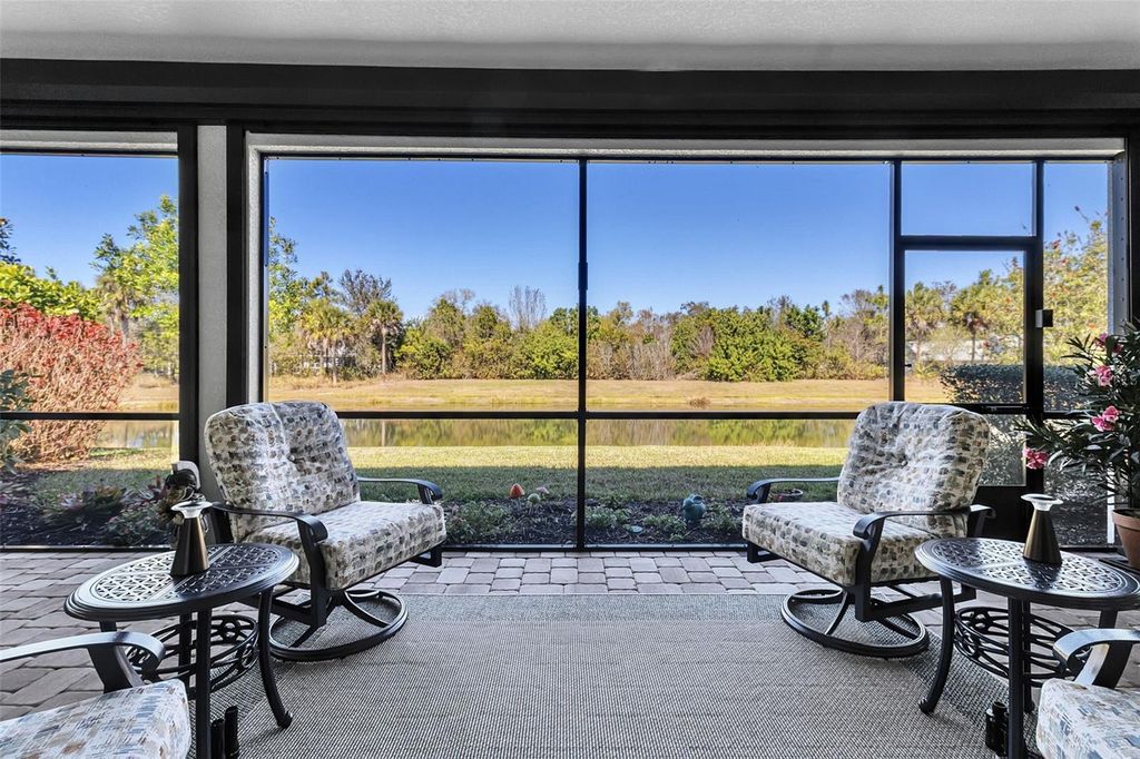 Image 29 of property listing at 5649 LONG SHORE LOOP, Sarasota, FL 34238