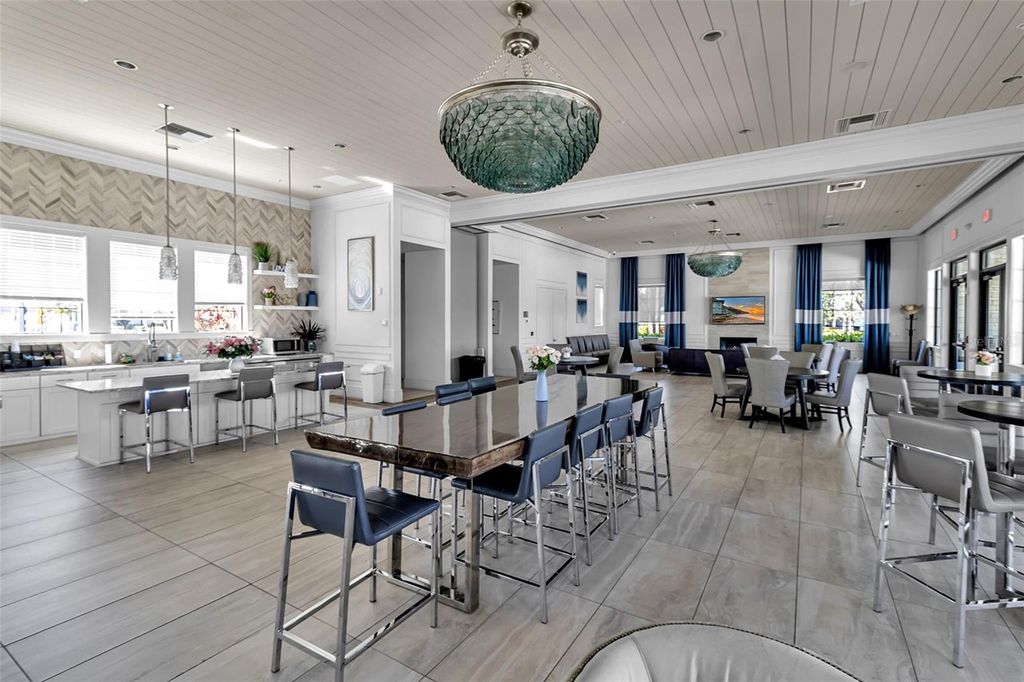 Image 47 of property listing at 5649 LONG SHORE LOOP, Sarasota, FL 34238