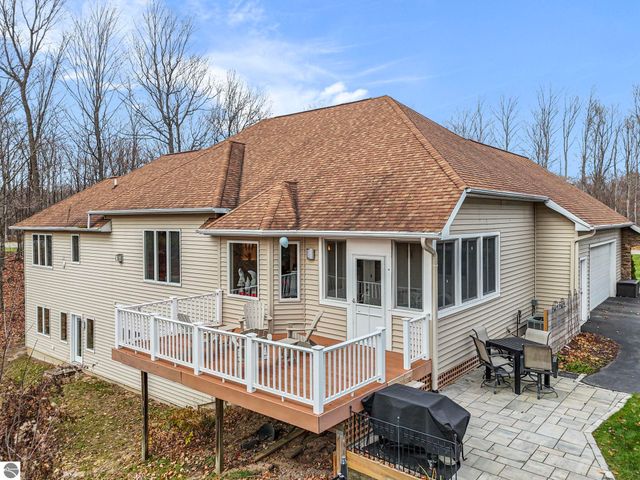 1257 S Ridge Court, Traverse City, MI 49696