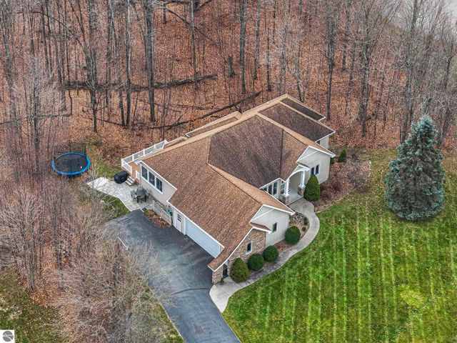 1257 S Ridge Court, Traverse City, MI 49696