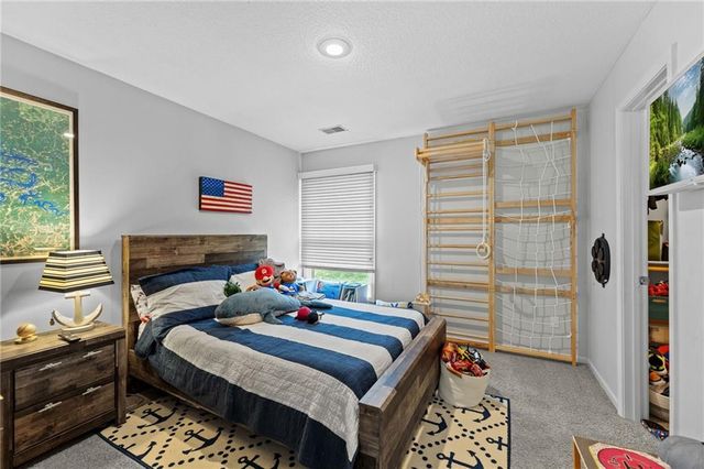 3320 N 128th Street, Kansas City, KS 66109