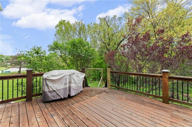 3320 N 128th Street, Kansas City, KS 66109