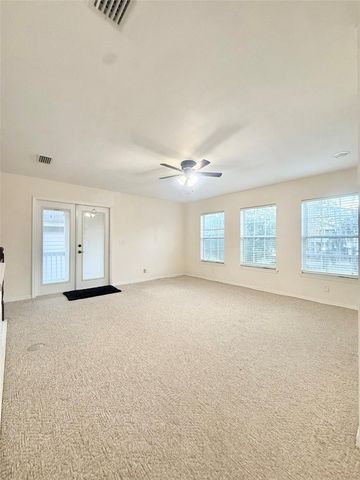 11572 NW 18TH PLACE, Gainesville, FL 32606