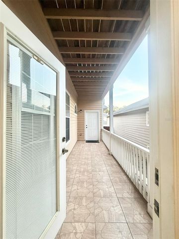 11572 NW 18TH PLACE, Gainesville, FL 32606