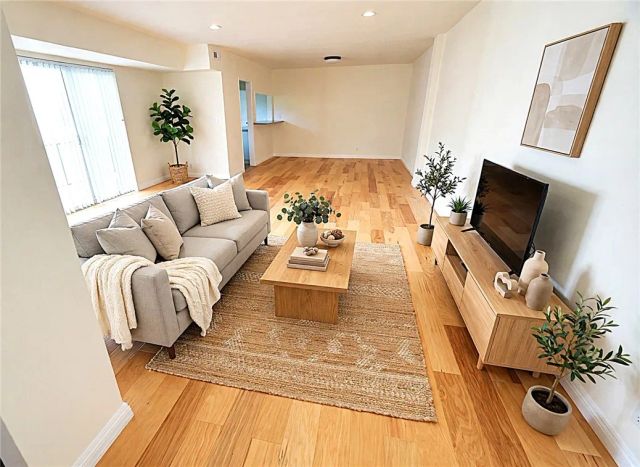 7309 Franklin Avenue 406, Los Angeles, CA 90046