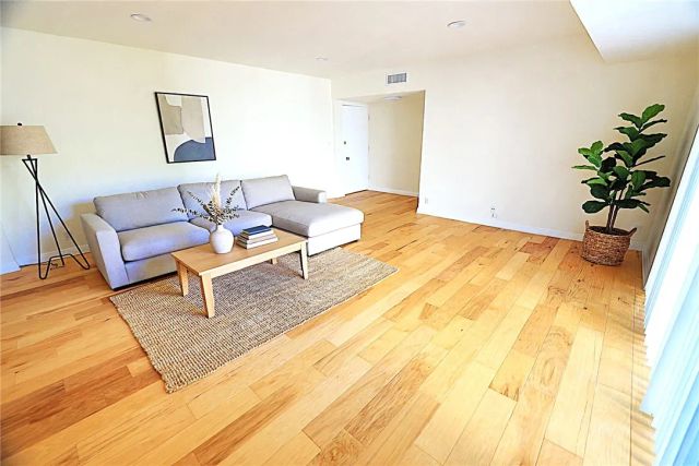 7309 Franklin Avenue 406, Los Angeles, CA 90046