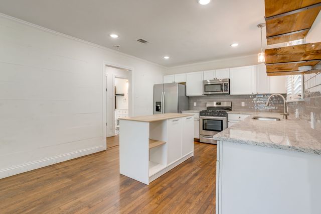 3212 Greene Avenue, Fort Worth, TX 76109