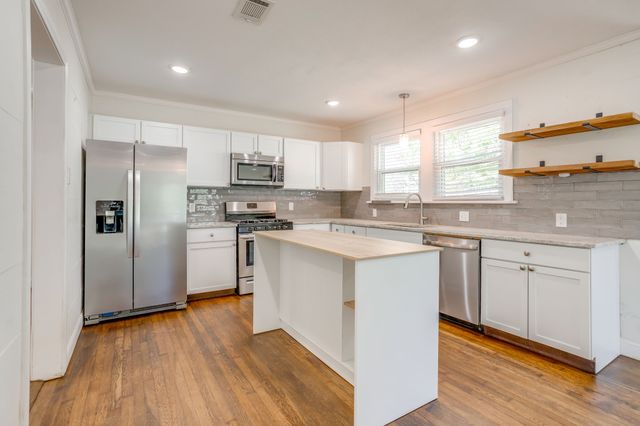 3212 Greene Avenue, Fort Worth, TX 76109