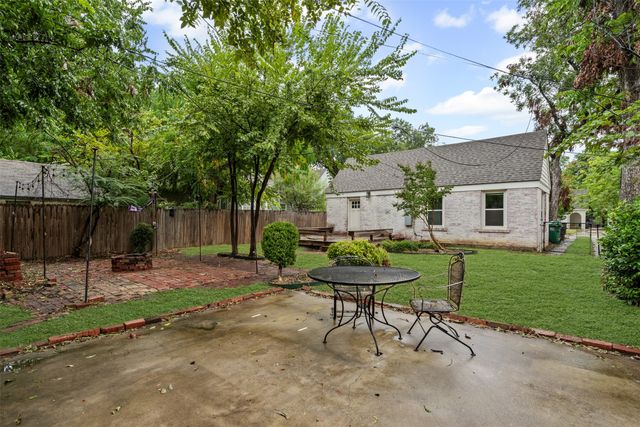 3212 Greene Avenue, Fort Worth, TX 76109