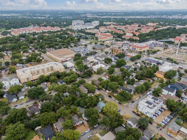 3212 Greene Avenue, Fort Worth, TX 76109