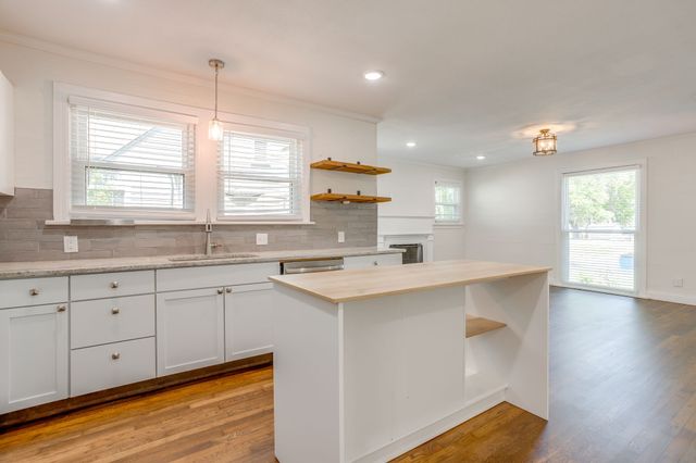 3212 Greene Avenue, Fort Worth, TX 76109