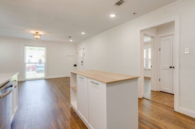 3212 Greene Avenue, Fort Worth, TX 76109