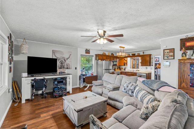 400 Herman Becraft Spur Road, Means, KY 40346