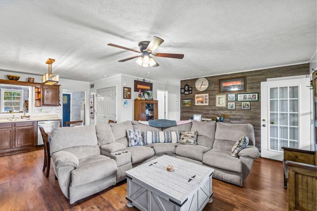 400 Herman Becraft Spur Road, Means, KY 40346