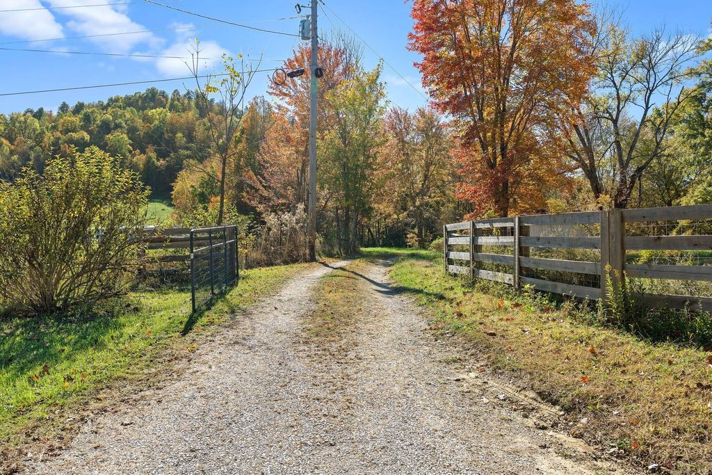 400 Herman Becraft Spur Road, Means, KY 40346