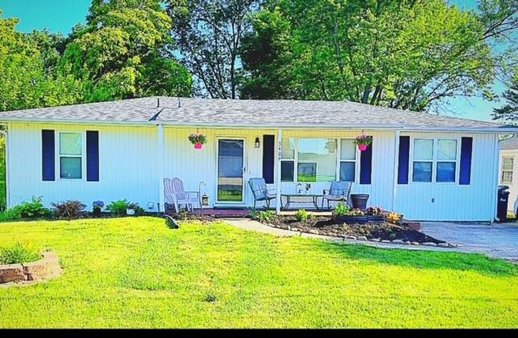 3406 WESTWIND DR, Columbia, MO 65202